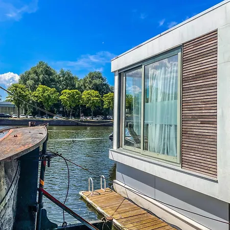 Apartment Newly Renovated Houseboat The Waterhouse Amsterdam