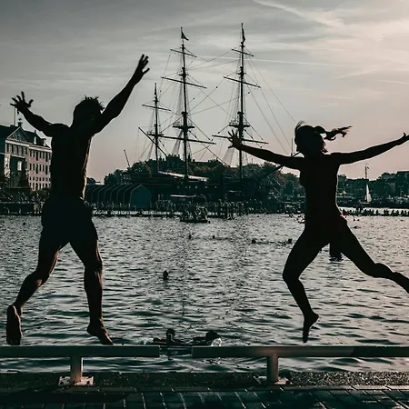 Appartement Newly Renovated Houseboat The Waterhouse