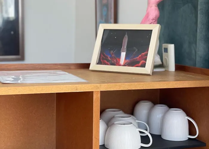 Newly Renovated Houseboat The Waterhouse Appartement