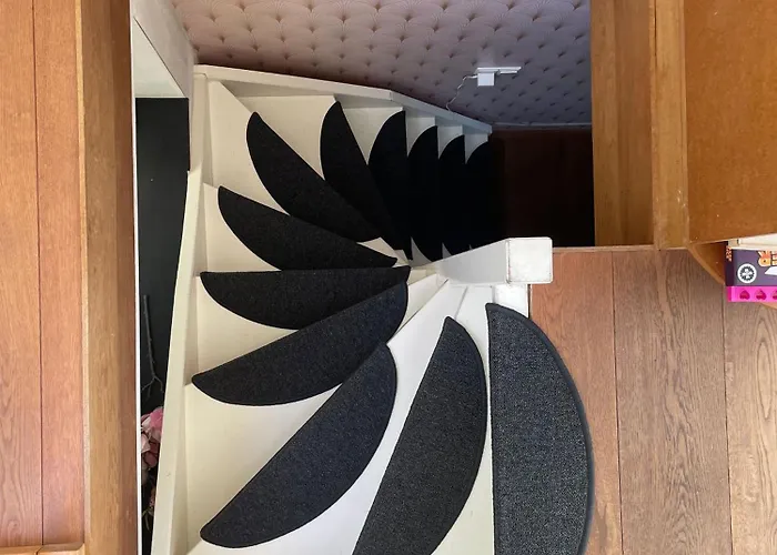 Newly Renovated Houseboat The Waterhouse