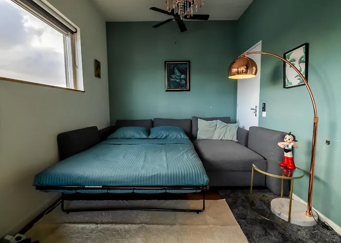 Appartement Newly Renovated Houseboat The Waterhouse *